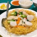 Best Seafood Pan Fried Noodle in Stamford, CT