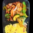 Best Beef w. Garlic Sauce (Lunch Special) in Stamford, CT